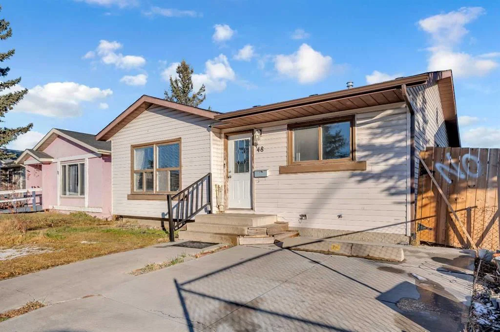 48 Faldale Close NE, Calgary — photo 2 of 31