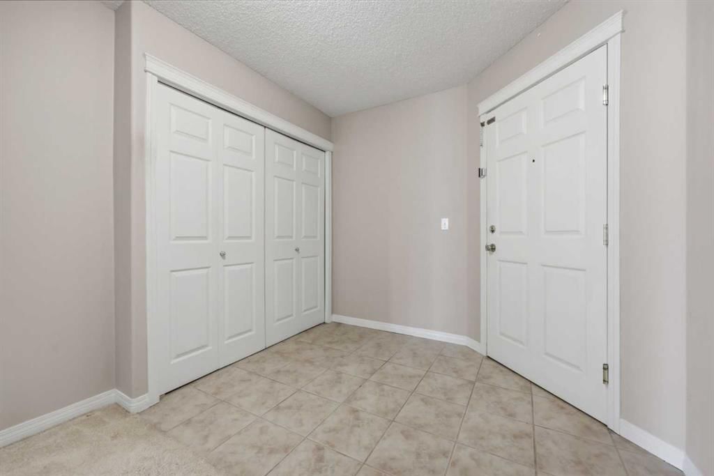 203, 26 Country Hills View NW, Calgary — photo 3 of 30
