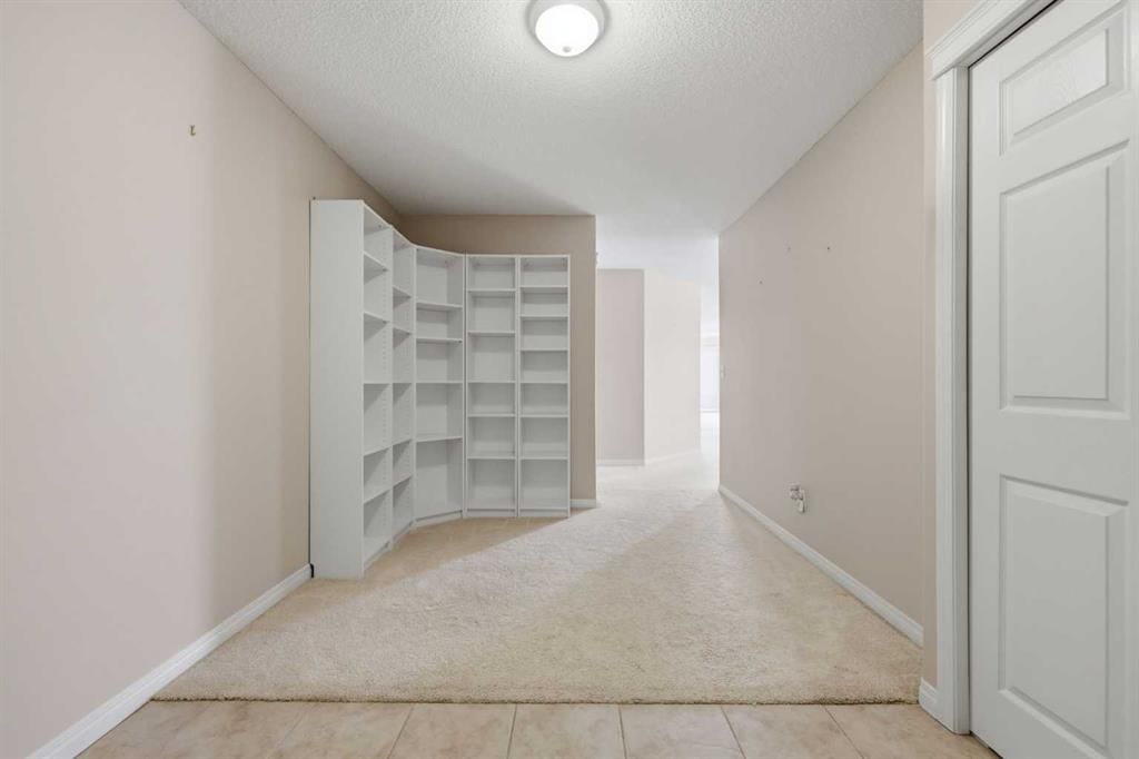 203, 26 Country Hills View NW, Calgary — photo 4 of 30
