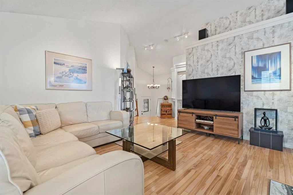 143 Prestwick Landing SE, Calgary — photo 3 of 48