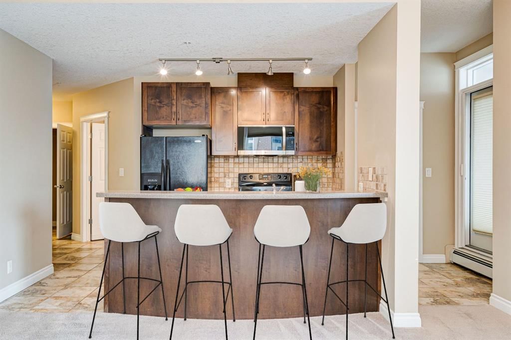 3306, 24 Hemlock Crescent SW, Calgary — photo 2 of 22
