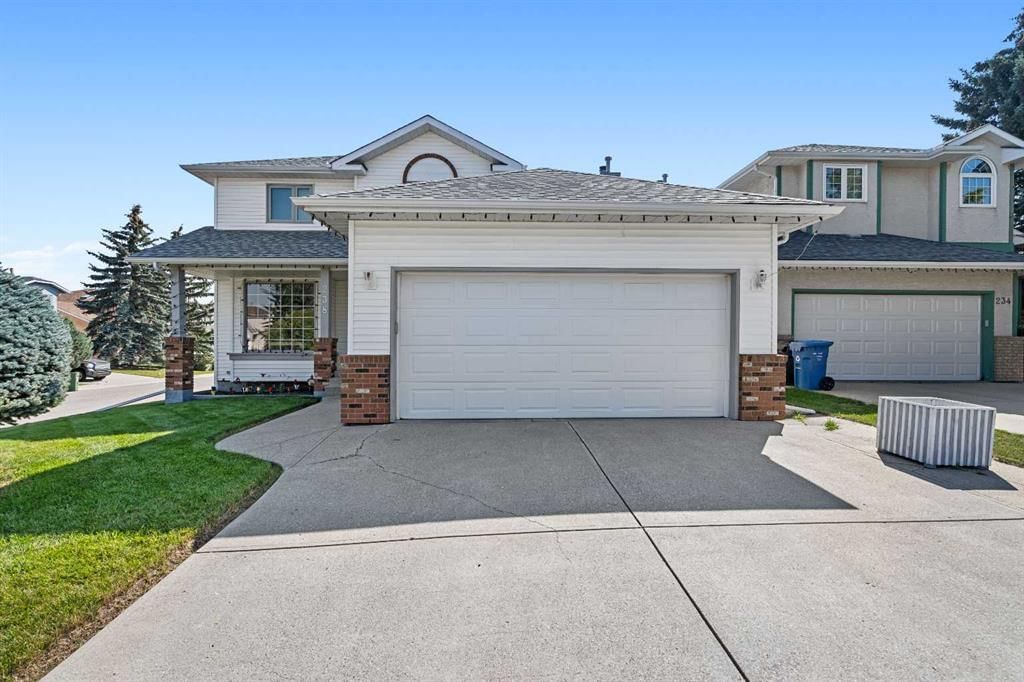 238 Hawktree Bay NW, Calgary — photo 3 of 49