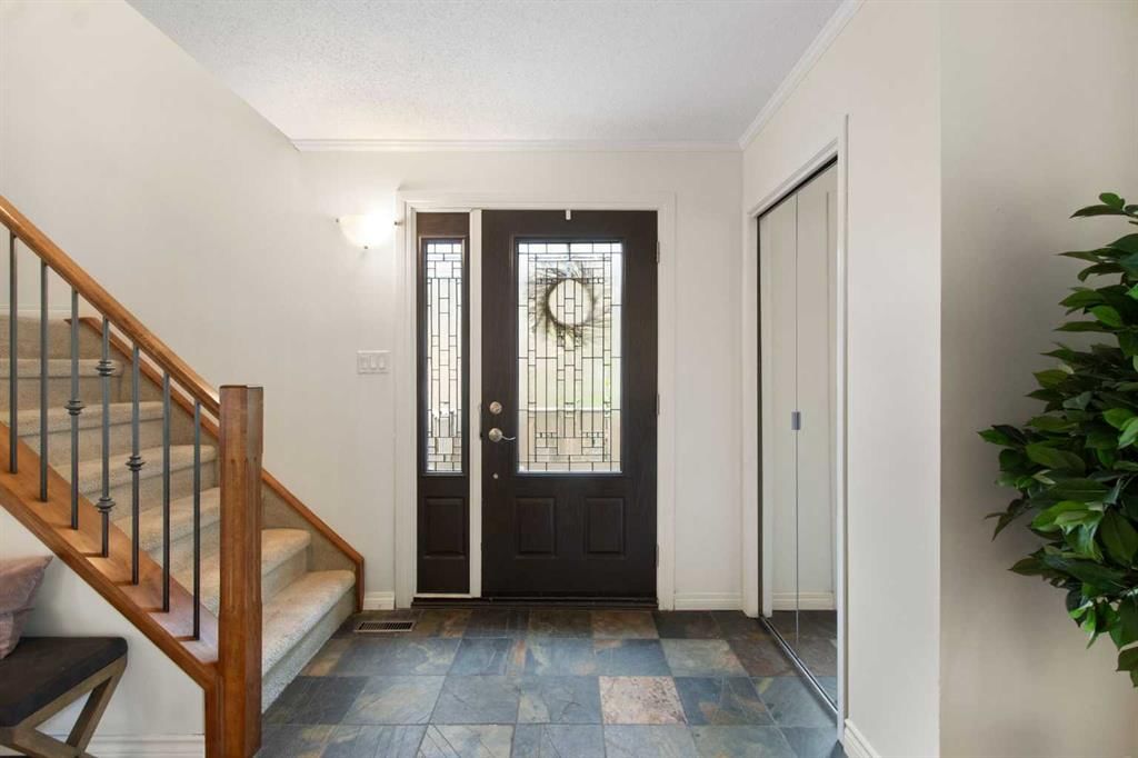 230 11 Avenue NE, Calgary — photo 4 of 49
