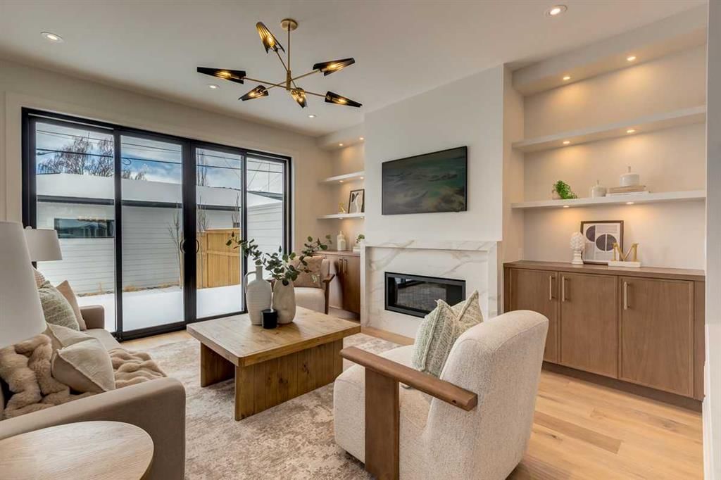 2233 35 Street SW, Calgary — photo 4 of 50