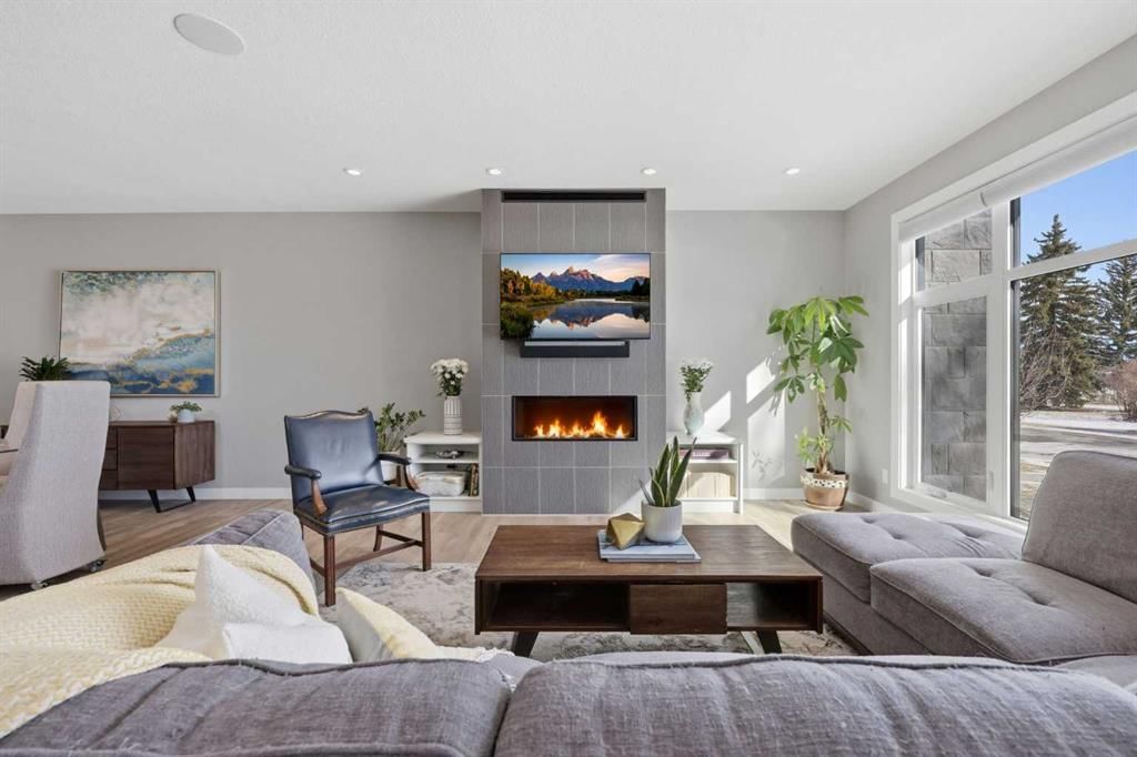 2313 7 Street NE, Calgary — photo 4 of 50