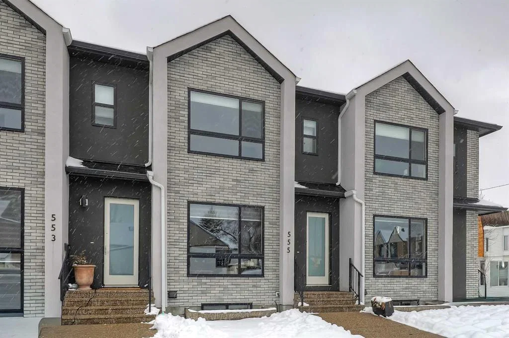555 20 Street NW, Calgary — main listing photo