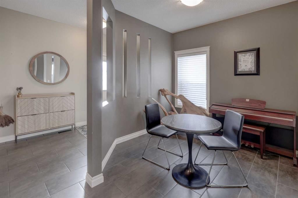 184 Royal Oak Terrace NW, Calgary — photo 4 of 45