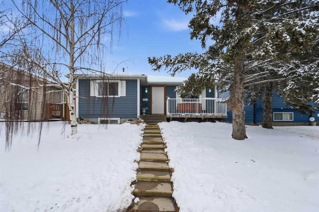 72 Falchurch Road NE, Calgary — main listing photo
