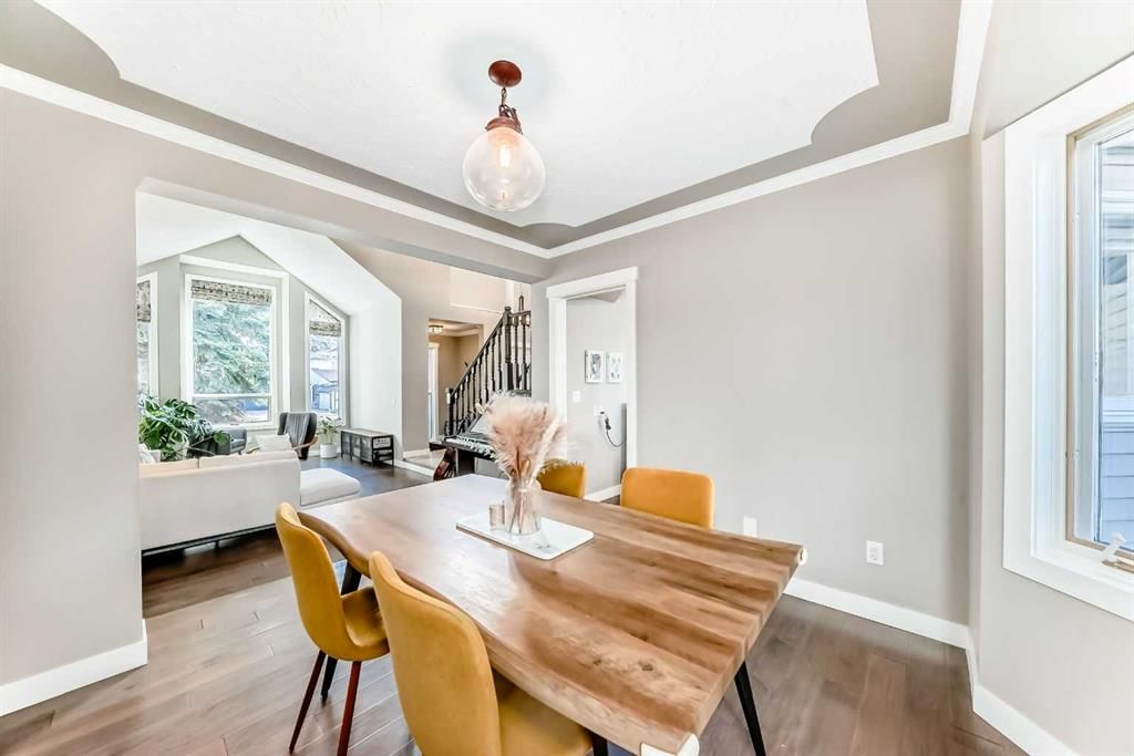 152 Wood Valley Rise SW, Calgary — photo 5 of 33