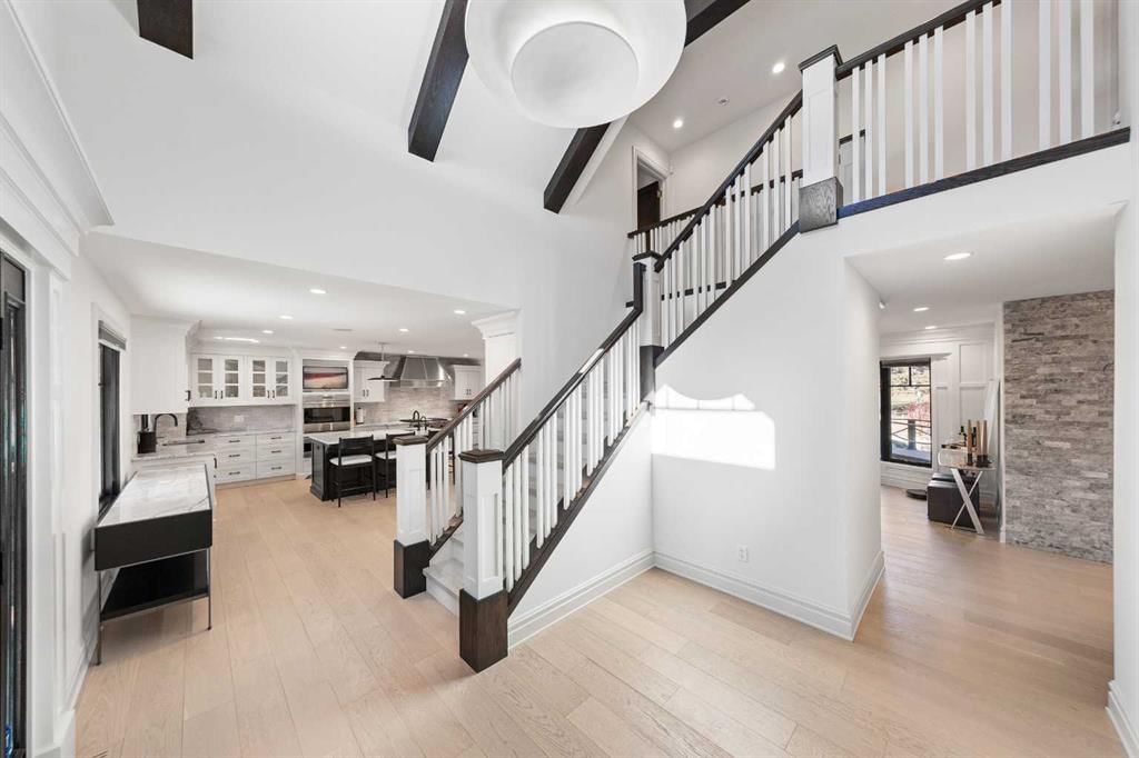10 Willow Park Green SE, Calgary — photo 4 of 39