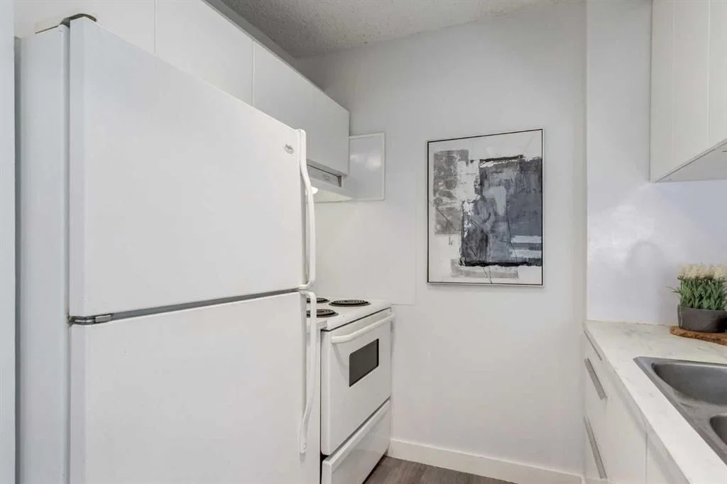 1114, 4944 Dalton Drive NW, Calgary — photo 5 of 36