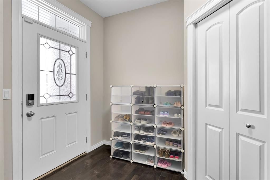 177 Cougar Ridge Close SW, Calgary — photo 3 of 37