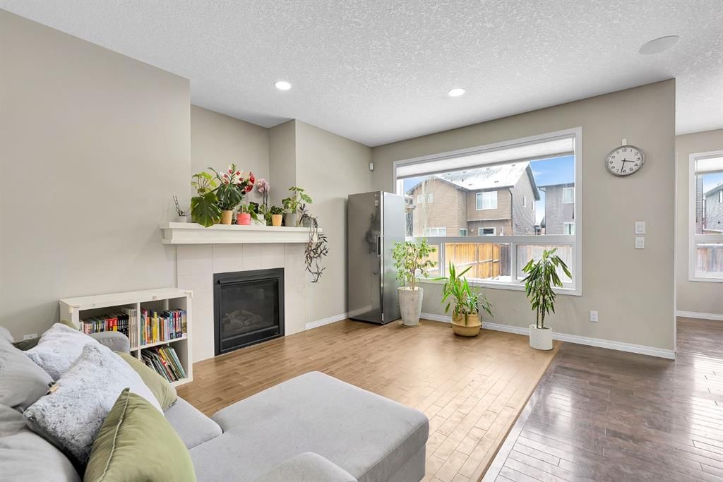 177 Cougar Ridge Close SW, Calgary — photo 5 of 37