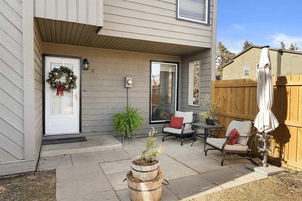 11, 420 Grier Avenue NE, Calgary — main listing photo