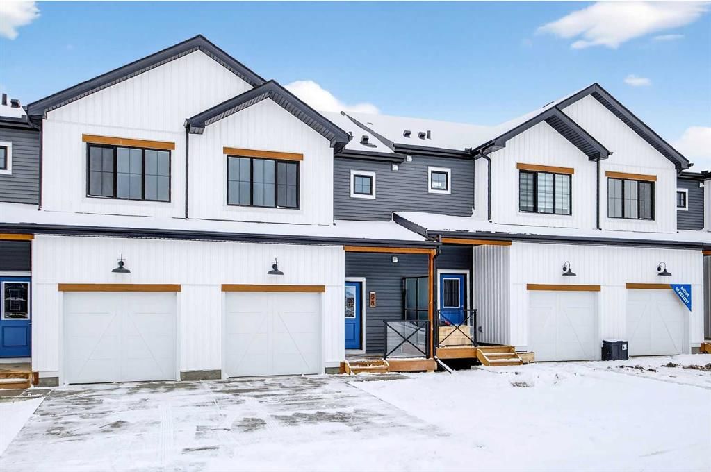 58 Creekside Way SW, Calgary — main listing photo