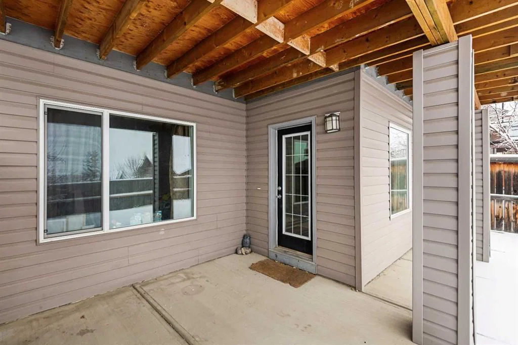 79 Pantego Way NW, Calgary — photo 4 of 46