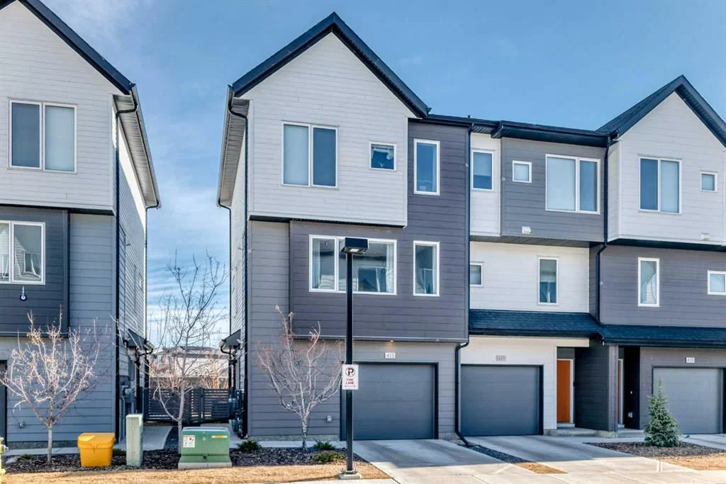 413 Skyview Ranch Circle NE, Calgary — photo 2 of 37