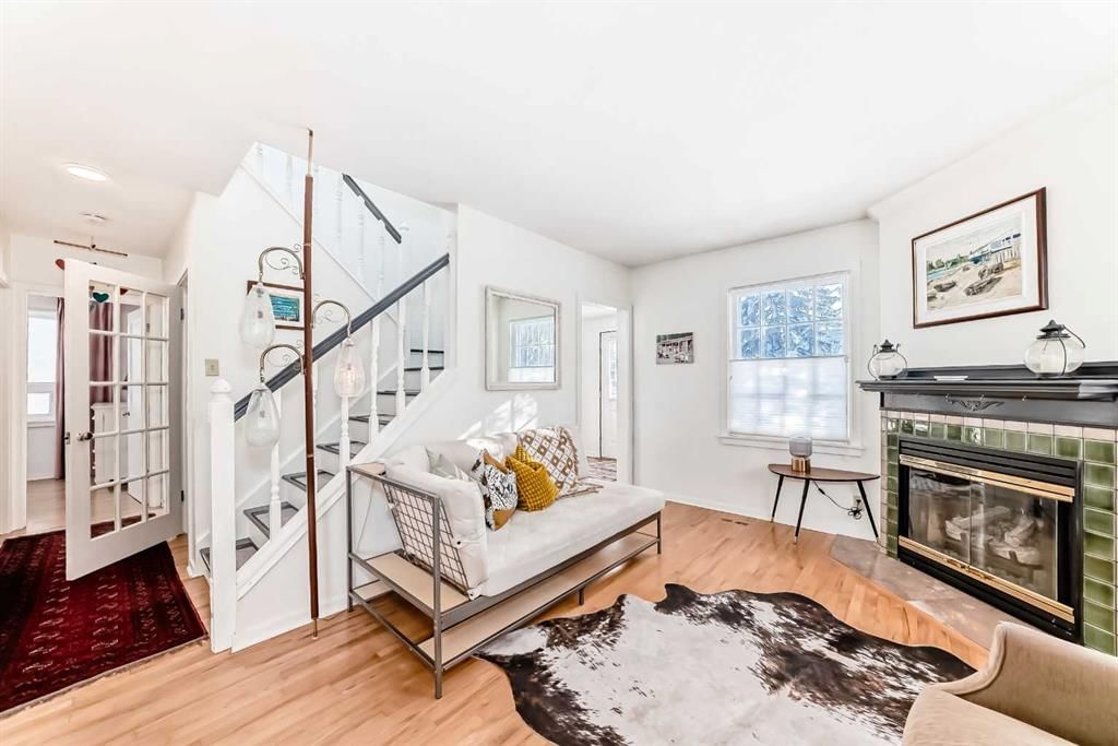 530 18A Street NW, Calgary — photo 3 of 50