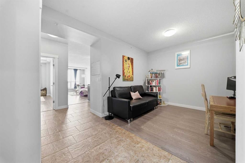 1313, 8710 Horton Road SW, Calgary — photo 4 of 17