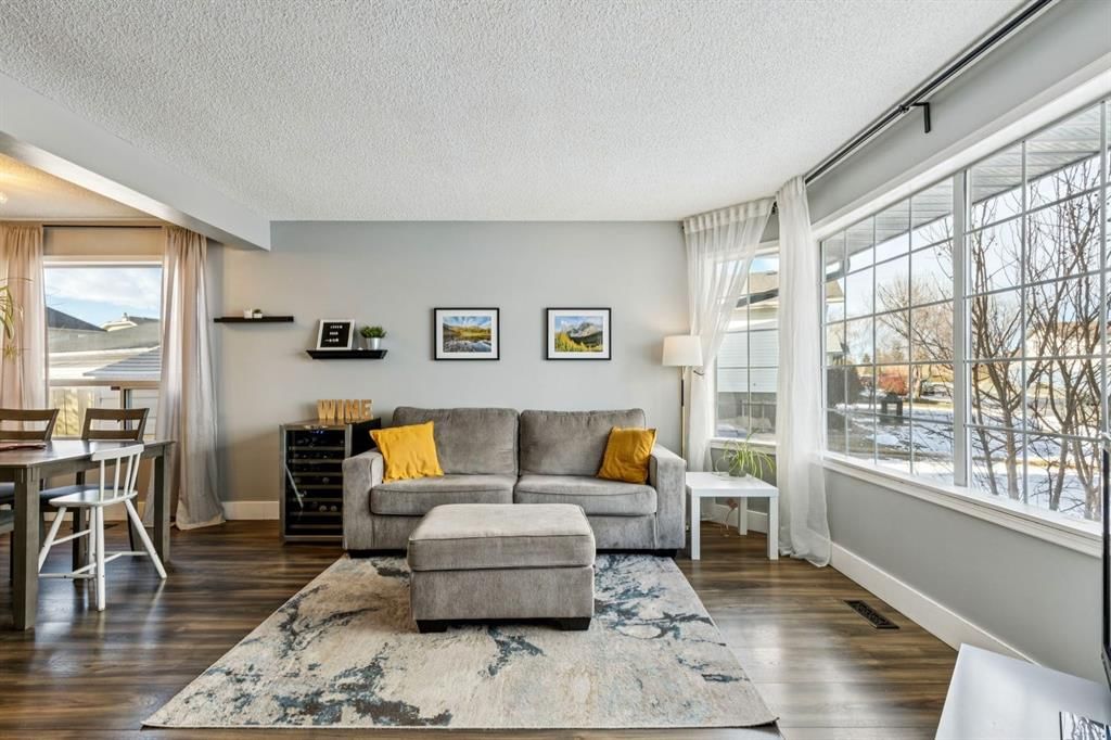 175 Rivercrest Close SE, Calgary — photo 5 of 44