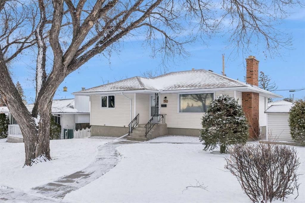 431 Thornhill Place NW, Calgary — main listing photo