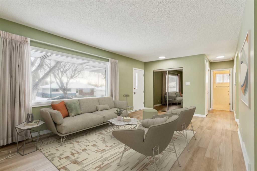 431 Thornhill Place NW, Calgary — photo 5 of 23