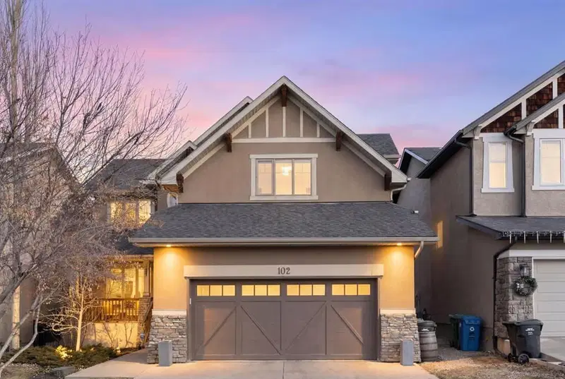 102 Discovery Ridge Way SW, Calgary — main listing photo