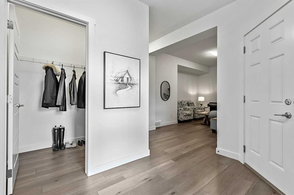 882 Bluerock Way SW, Calgary — photo 4 of 35