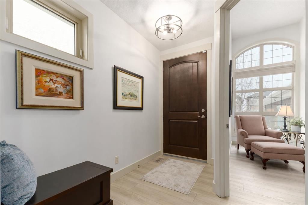 551 Evergreen Circle SW, Calgary — photo 2 of 50