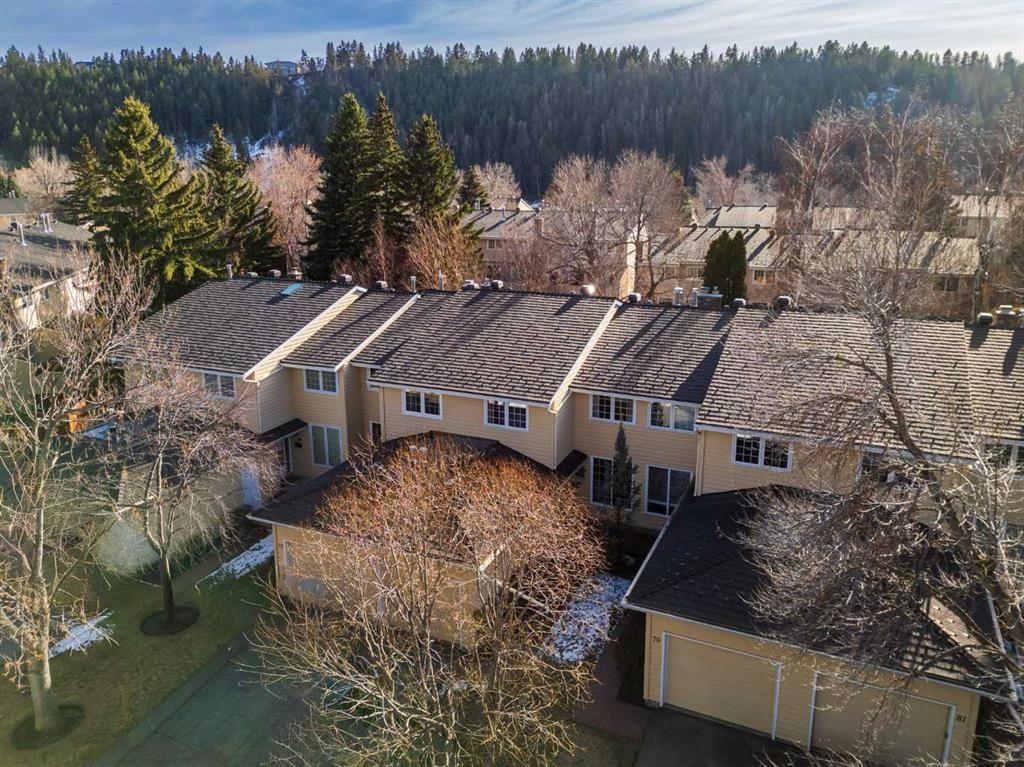77 Point Drive NW, Calgary — main listing photo