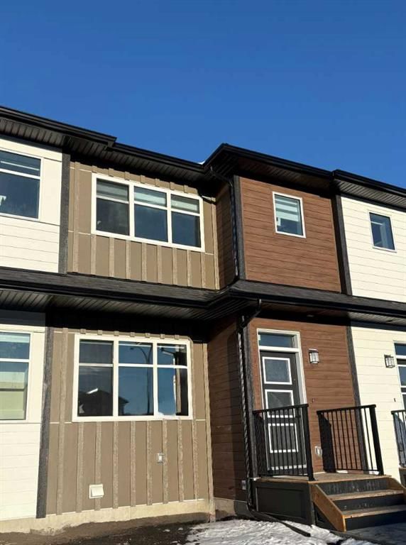 790 Wolf Willow Boulevard SE, Calgary — main listing photo