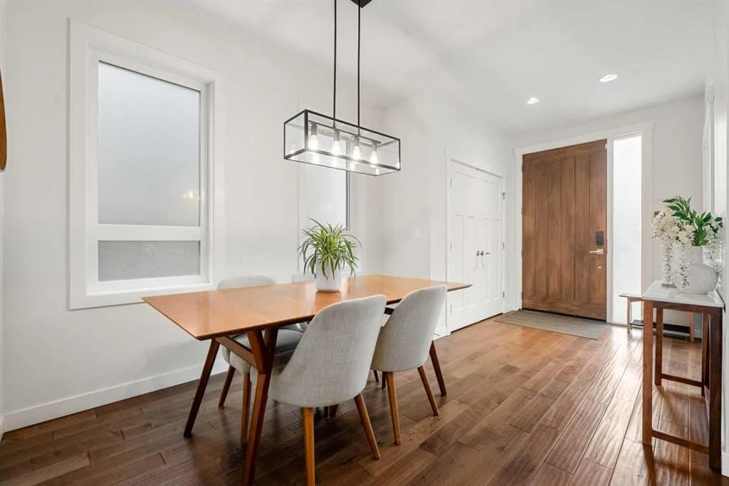 3917 2 Street NW, Calgary — photo 2 of 50