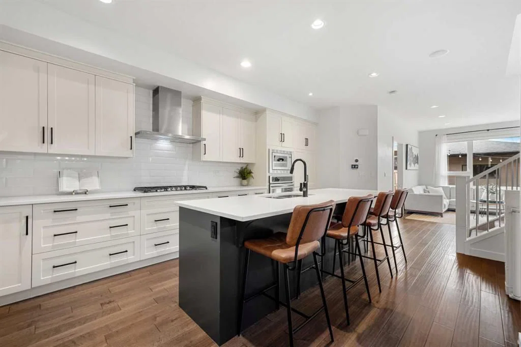 3917 2 Street NW, Calgary — photo 4 of 50