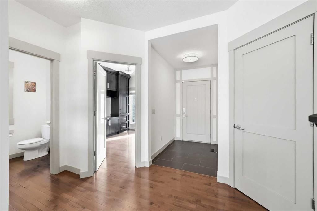 428 Aspen Glen Place SW, Calgary — photo 4 of 48