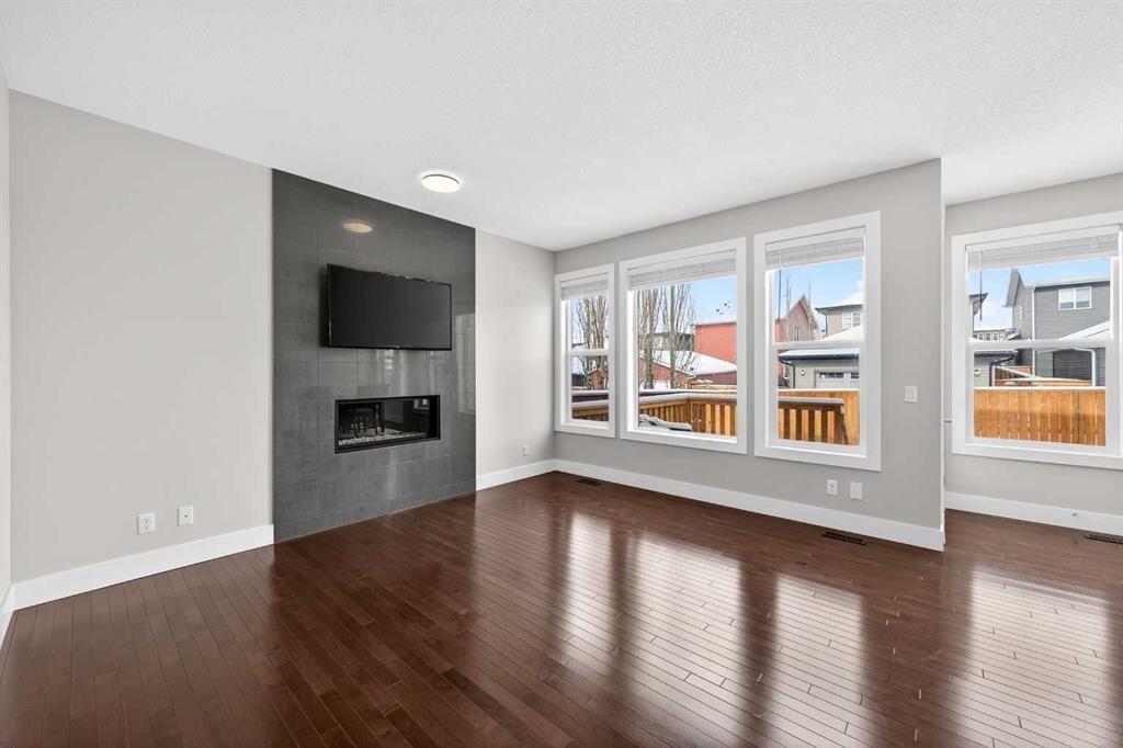 14 Evansfield Road NW, Calgary — photo 2 of 43
