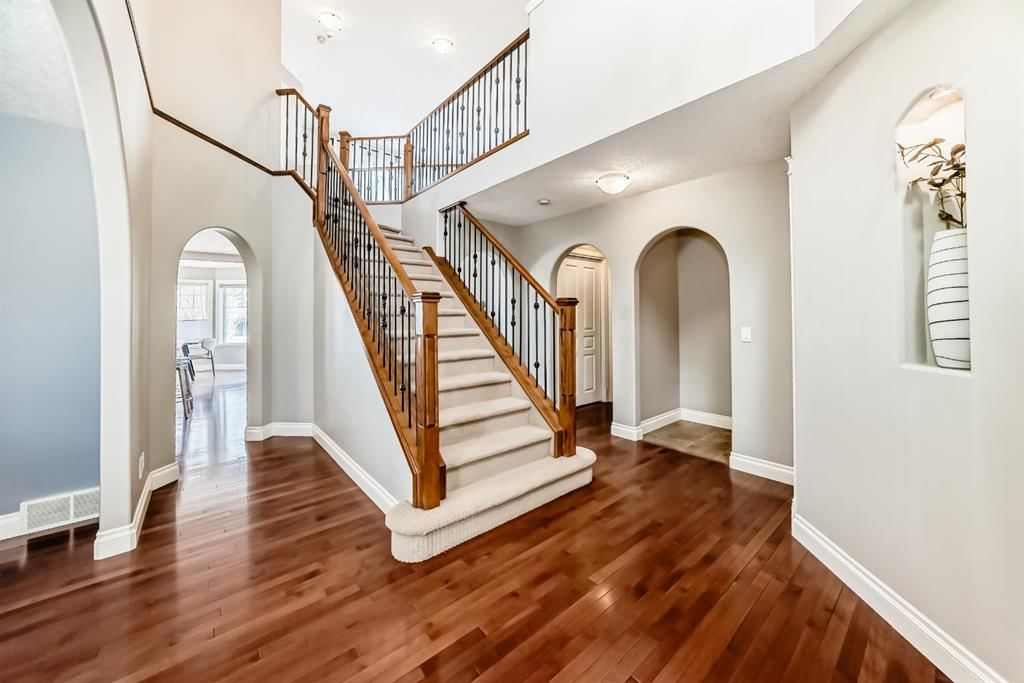 66 Sherwood Common NW, Calgary — photo 3 of 50