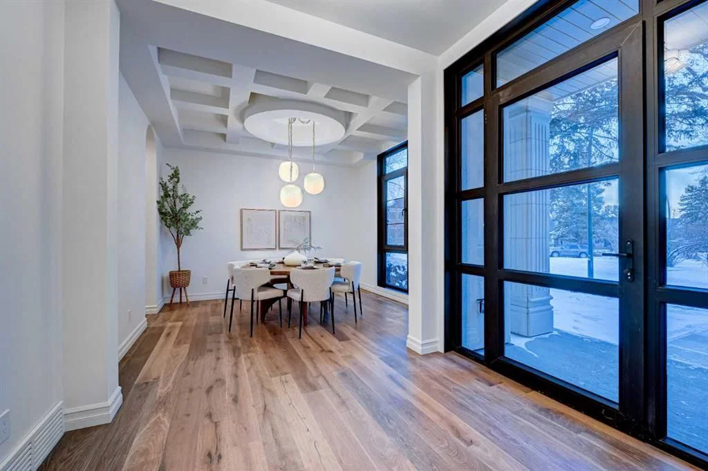 3207 Alfege Street SW, Calgary — photo 4 of 50