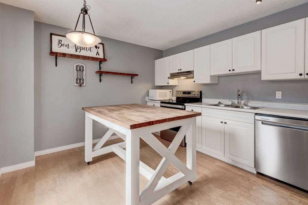 14, 3620 51 Street SW, Calgary — photo 3 of 40