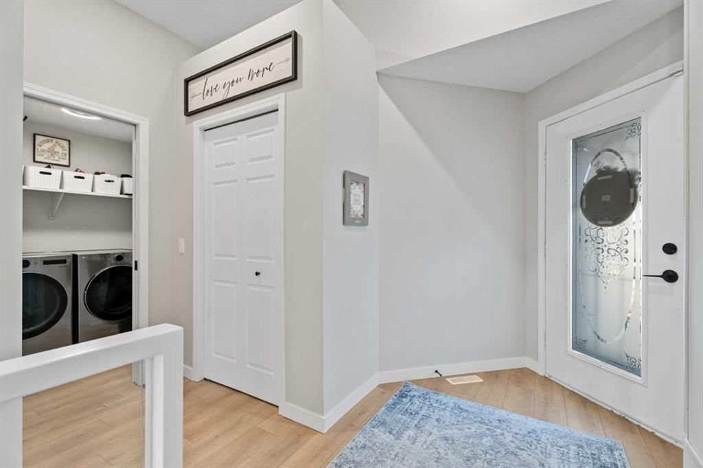 117 Rocky Ridge Landing NW, Calgary — photo 5 of 44