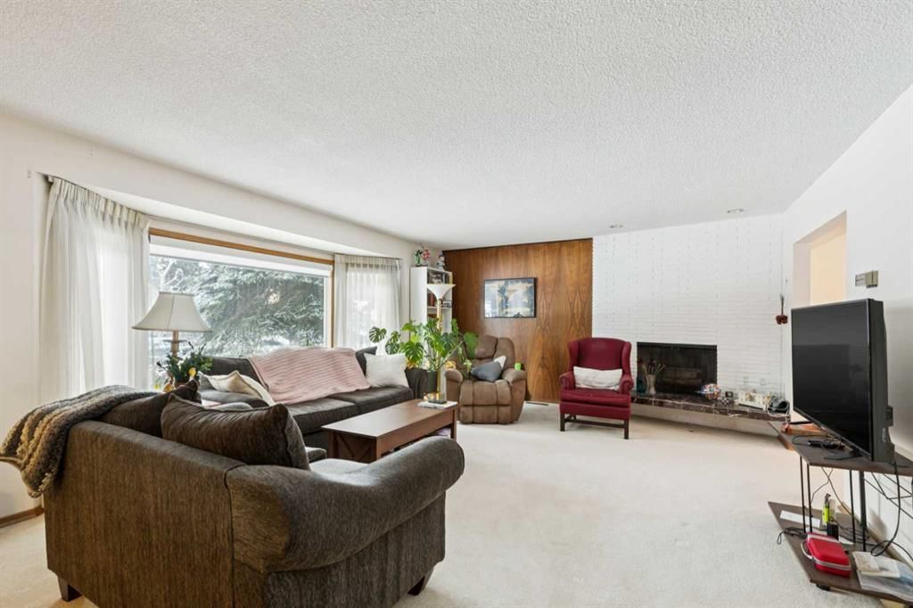 7312 Kananaskis Drive SW, Calgary — photo 5 of 41