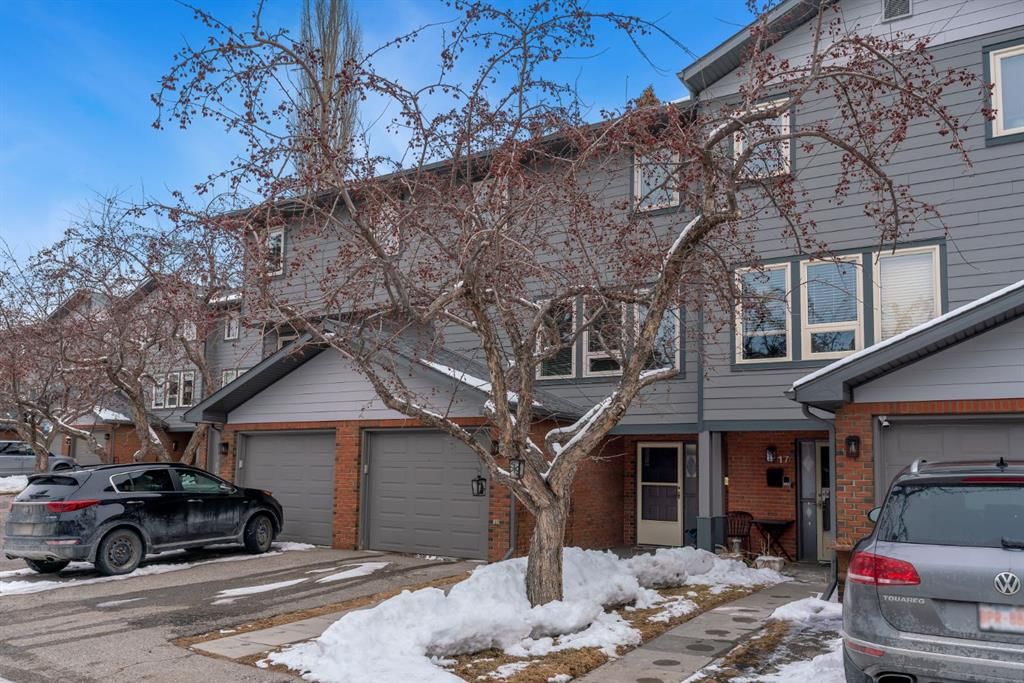 16, 64 Woodacres Crescent SW, Calgary — photo 2 of 39