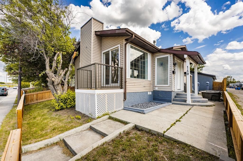 140 Whitworth Way, Calgary — photo 2 of 40