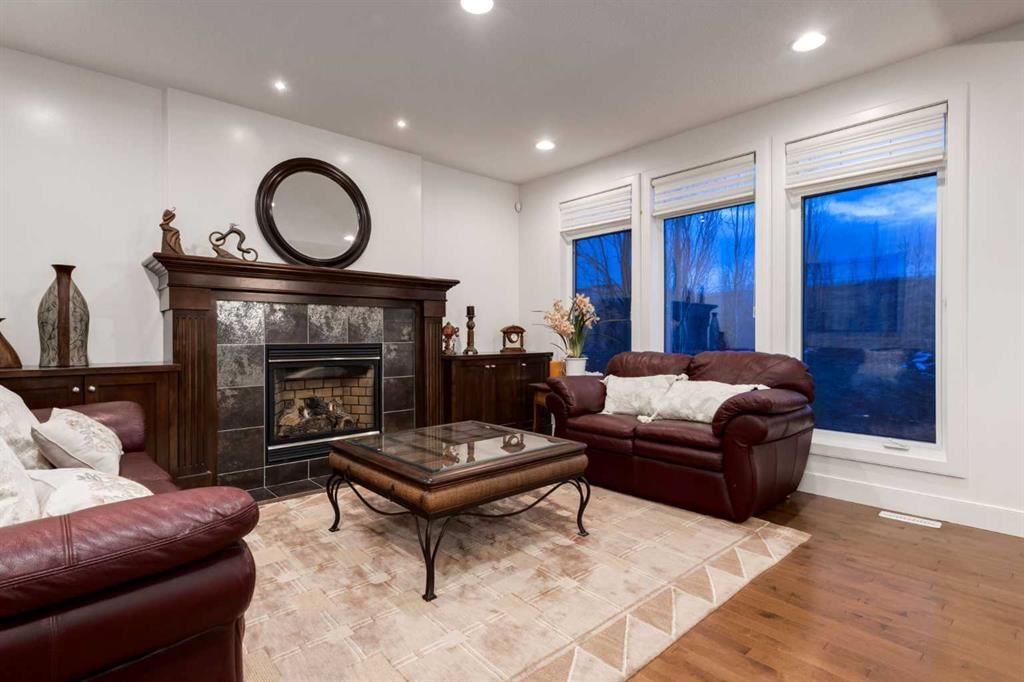 53 Aspen Stone Road SW, Calgary — photo 4 of 50