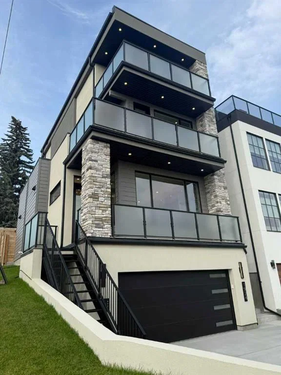 1924 10 Avenue NW, Calgary — photo 2 of 50