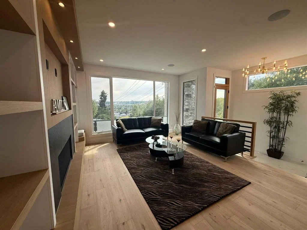 1924 10 Avenue NW, Calgary — photo 3 of 50