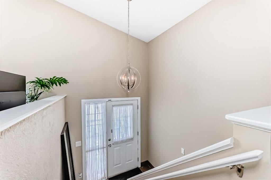 67 Bridleglen Manor SW, Calgary — photo 5 of 40