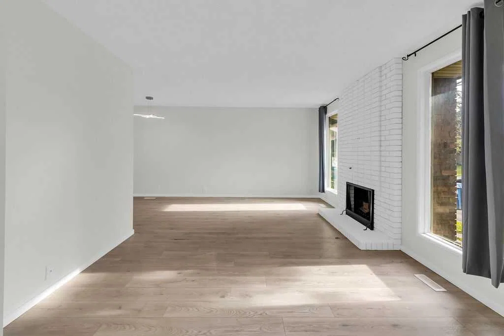 10 Radcliffe Crescent SE, Calgary — photo 4 of 46