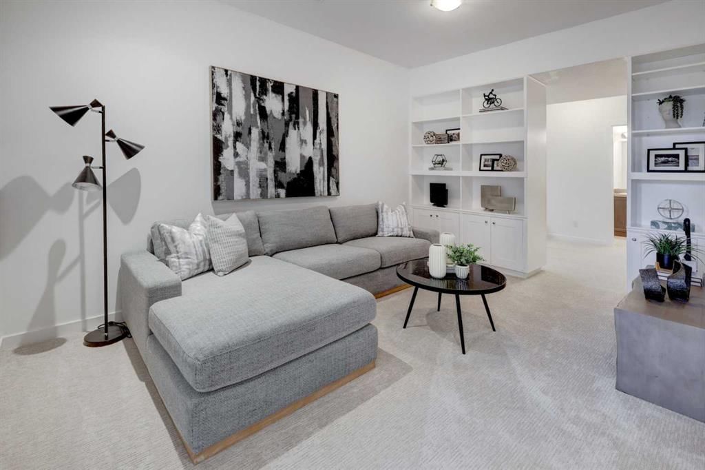 2218 1 Avenue NW, Calgary — photo 4 of 50