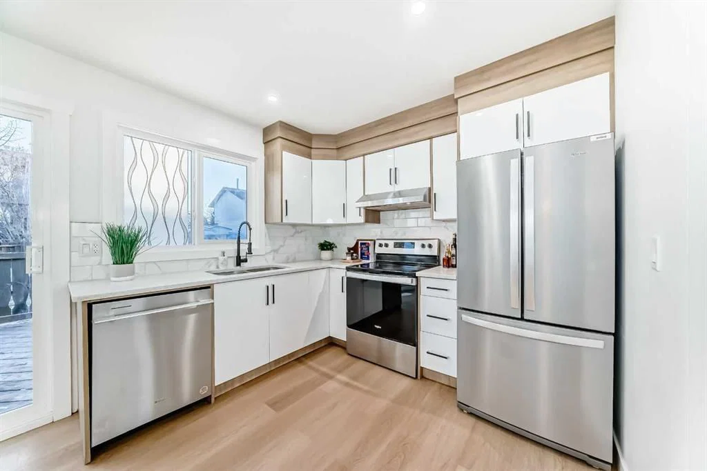 200 Falworth Way NE, Calgary — photo 5 of 48