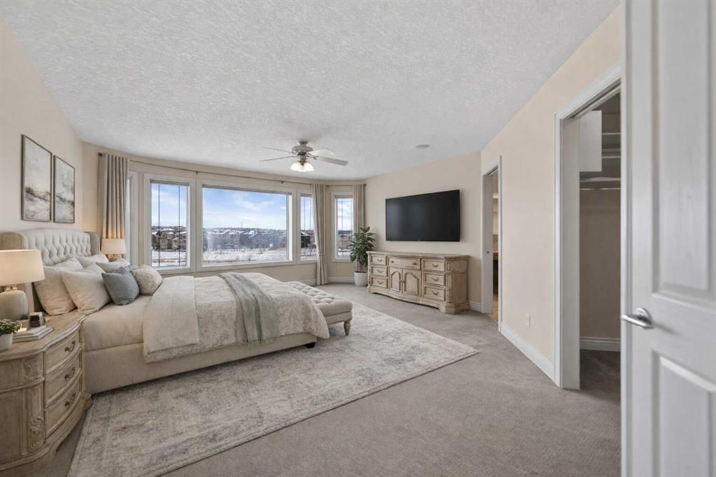 28 Panatella Manor NW, Calgary — photo 2 of 50